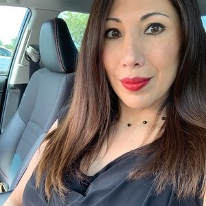 Meet your Posher, Sandra